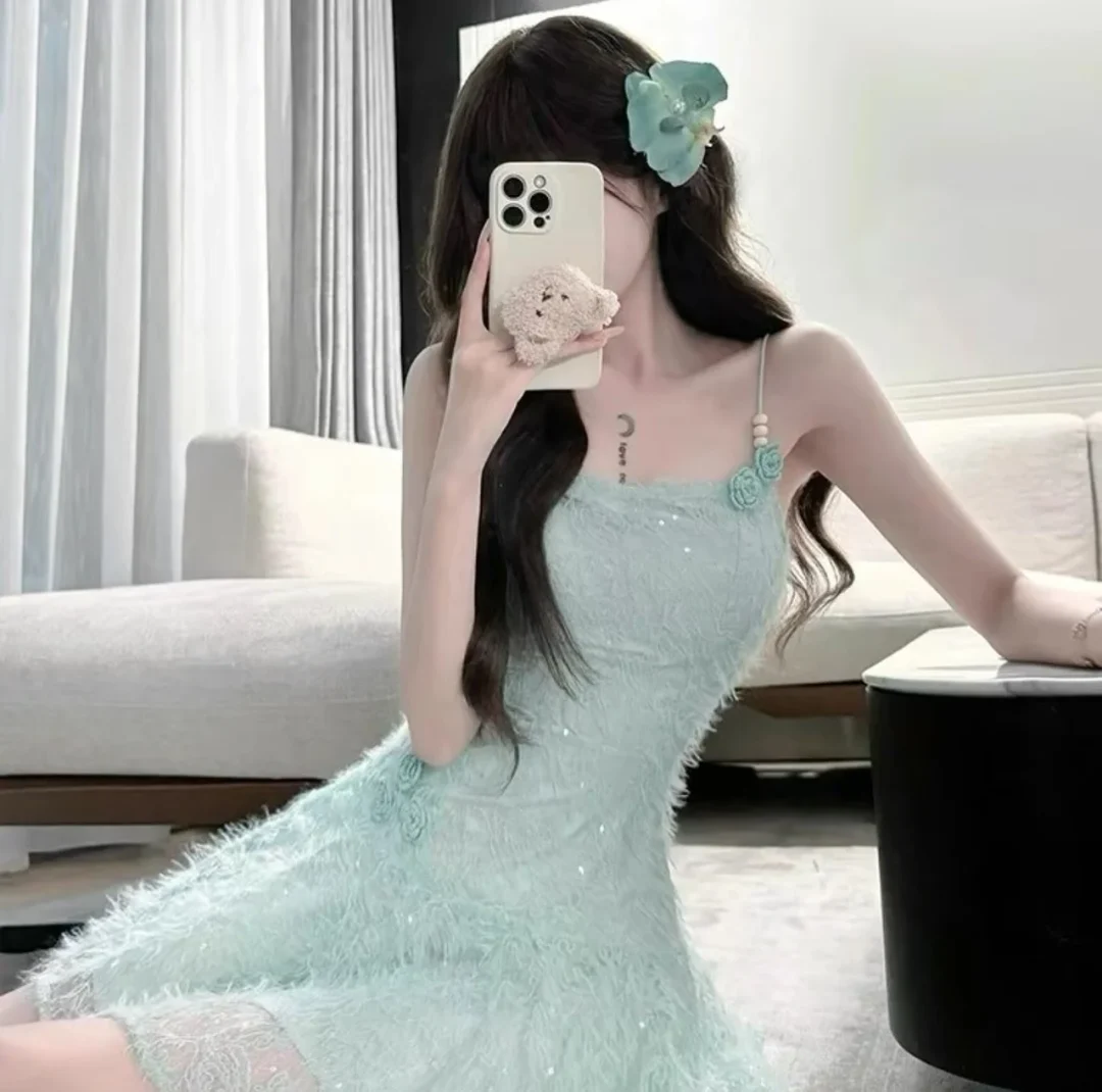 Ảnh 5 của Váy mini lông vũ xanh mint nữ