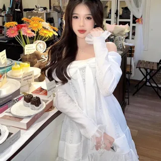 Photo 2 of Váy trắng trễ vai nơ lớn Tegan