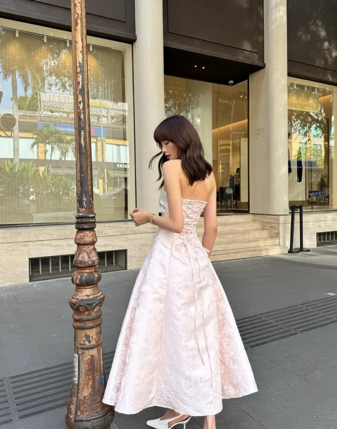 Photo 3 of Đầm dạ hội strapless hồng nhạt size M