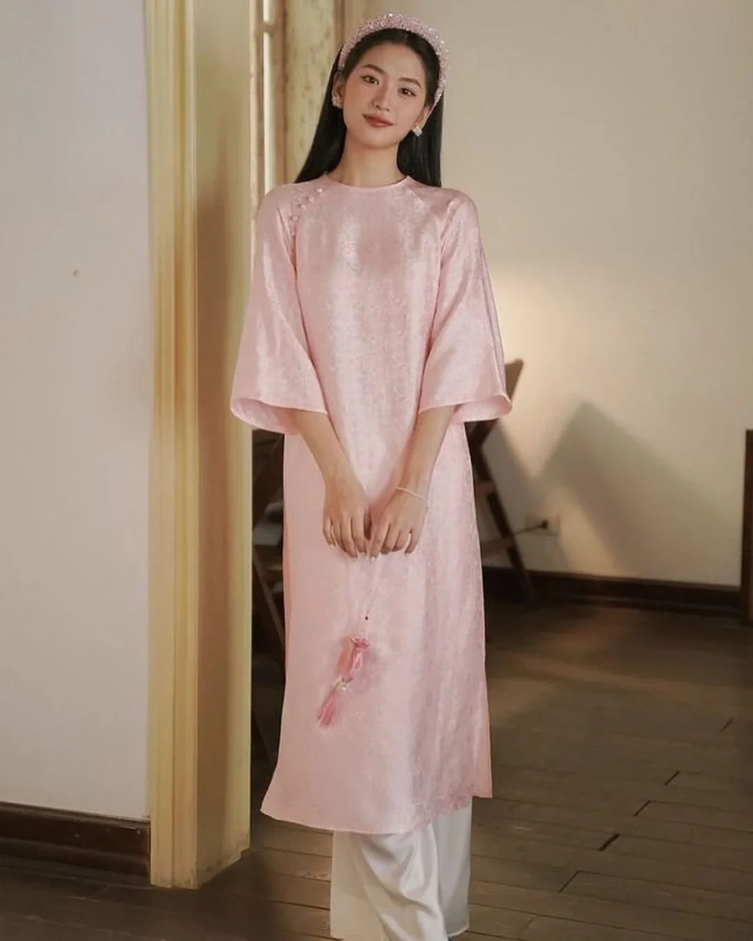 Photo 1 of Set Áo Dài Gấm Hồng Nữ Truyền Thống