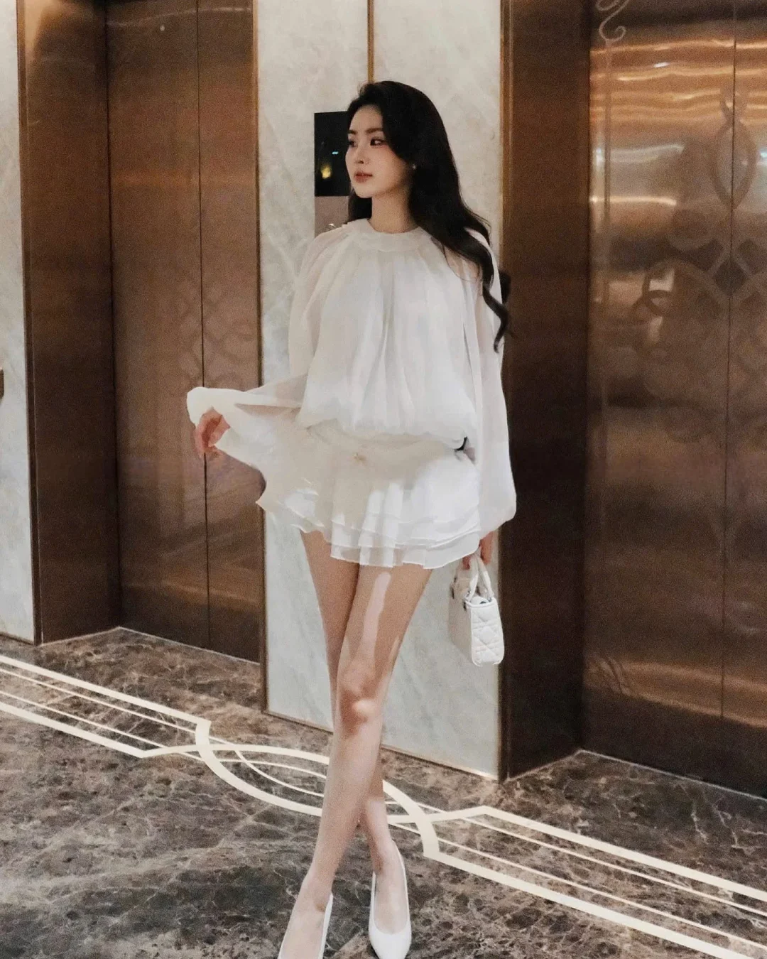 Ảnh 4 của Set áo voan trắng chân váy bèo nữ