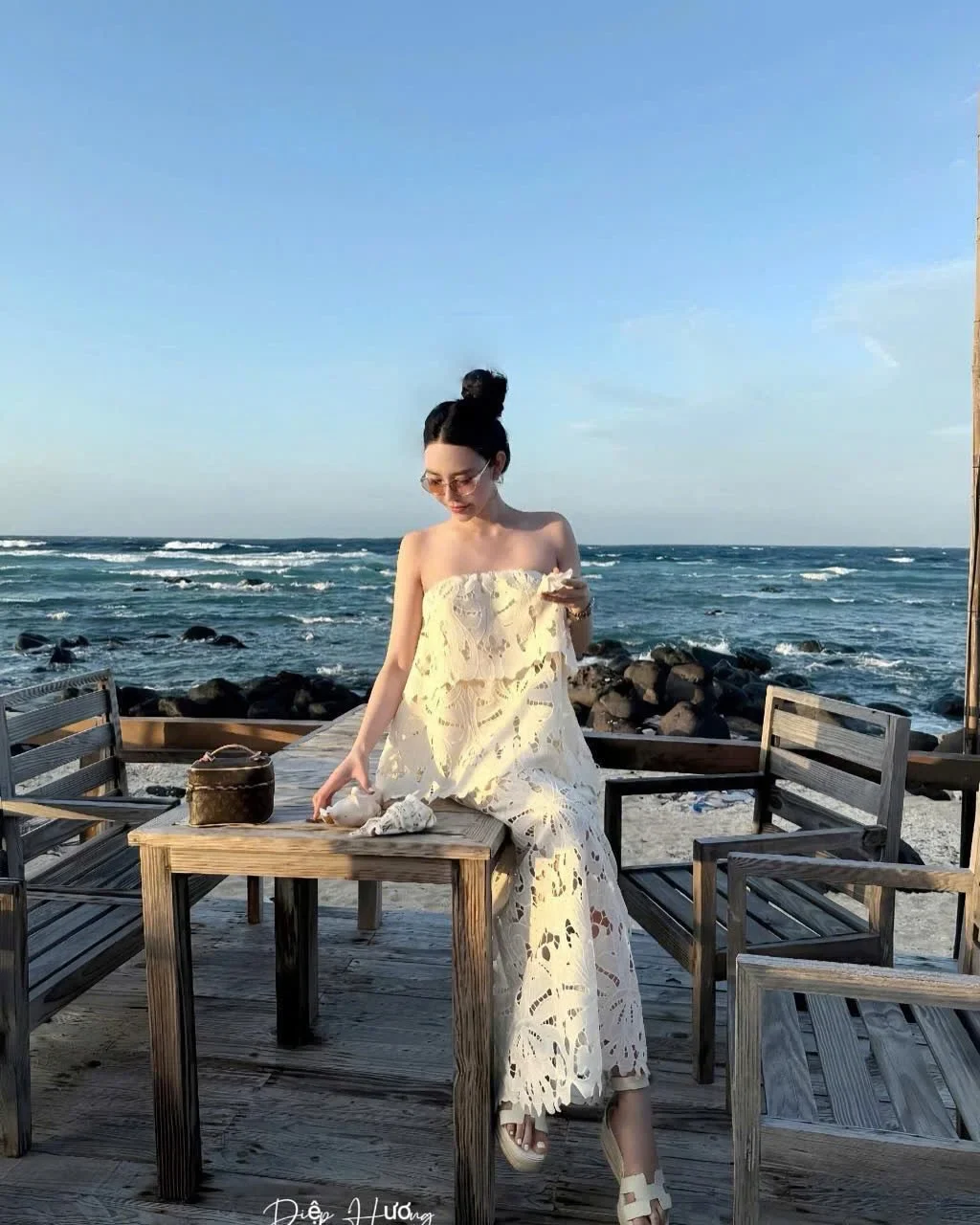 Ảnh 3 của Đầm maxi ren trắng nữ cho thuê