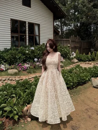 Photo 2 of Váy maxi ren hoa trắng kem nữ