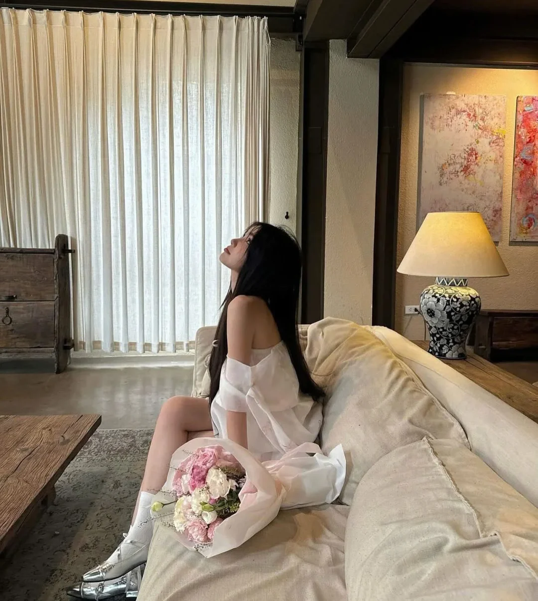 Ảnh 6 của Áo trễ vai trắng bèo nhún nữ