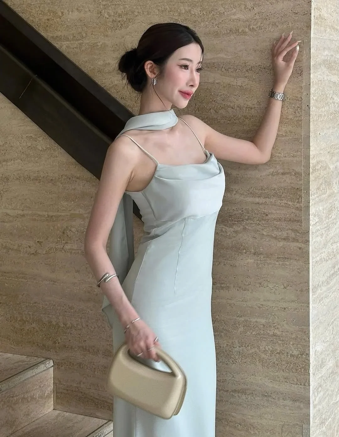 Ảnh 4 của Váy dạ hội lụa xanh mint maxi nữ