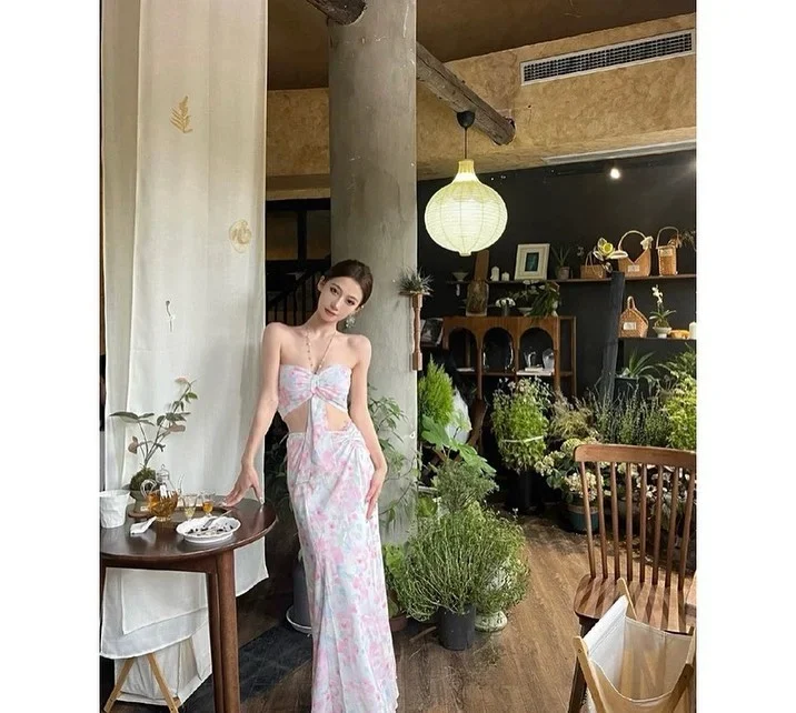 Ảnh 4 của Set váy hoa hai mảnh hồng trắng nữ