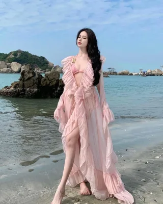 Ảnh 2 của Set váy maxi voan hồng nhạt nữ đi biển