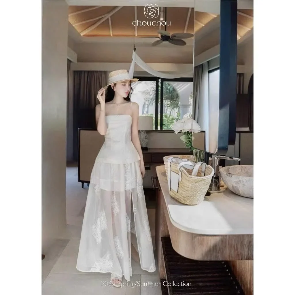 Photo 1 of Váy maxi trắng thêu hoa nữ cho thuê