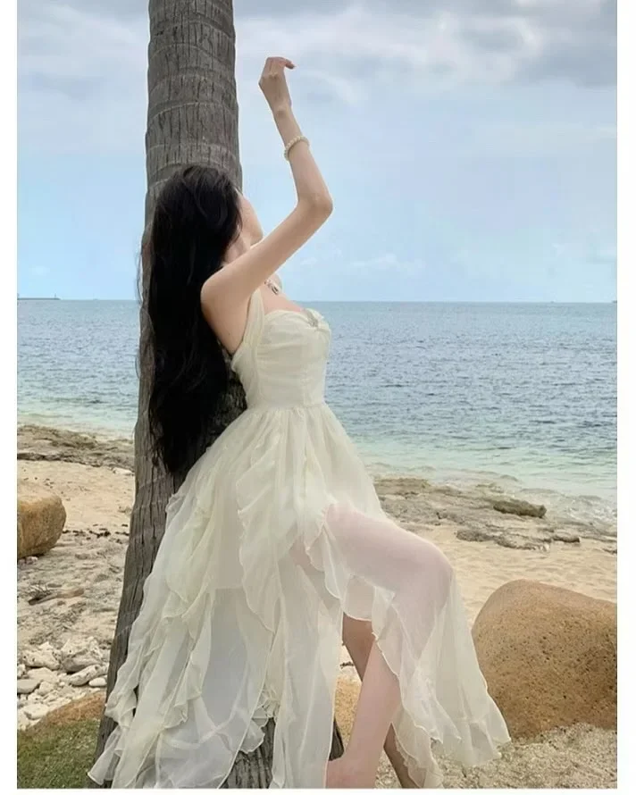 Ảnh 4 của Đầm maxi voan halter màu kem nữ