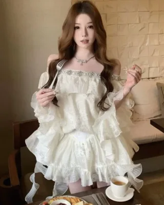 Photo 1 of Set váy trắng bèo nhún Taobao nữ