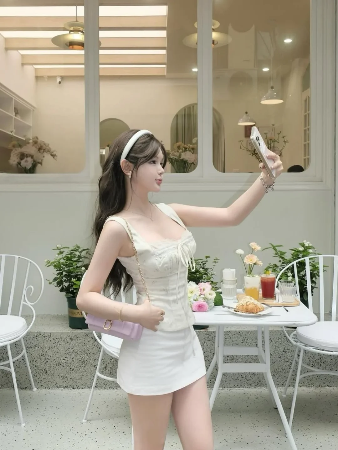 Ảnh 6 của Set corset ren trắng váy mini nữ