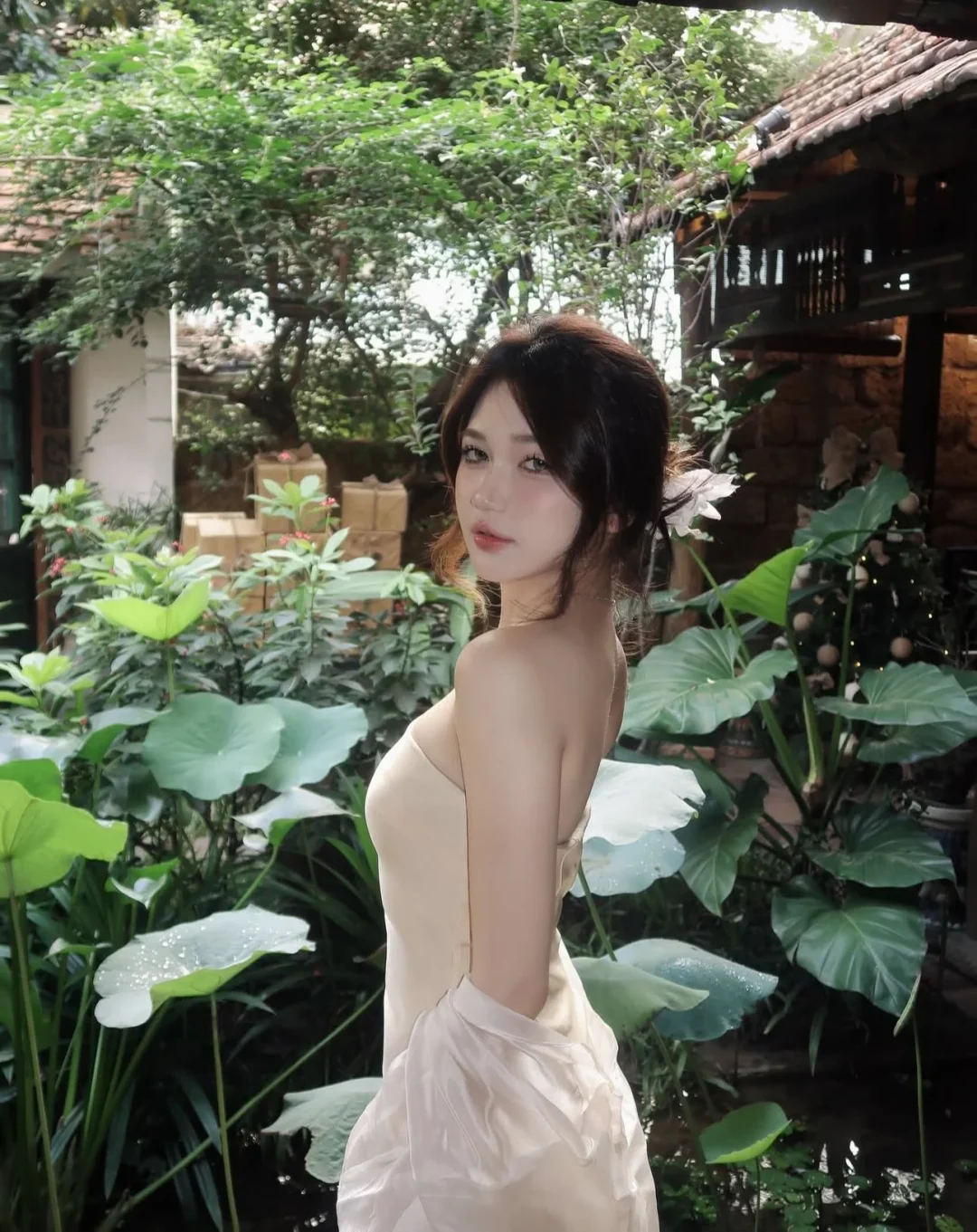 Photo 2 of Đầm cúp ngực tay voan bồng nhiều màu