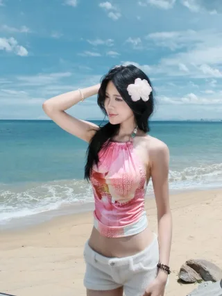 Photo 3 of Set áo yếm hồng họa tiết short lông nữ
