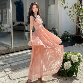 Photo 1 of Váy maxi xếp ly hồng đào cho thuê