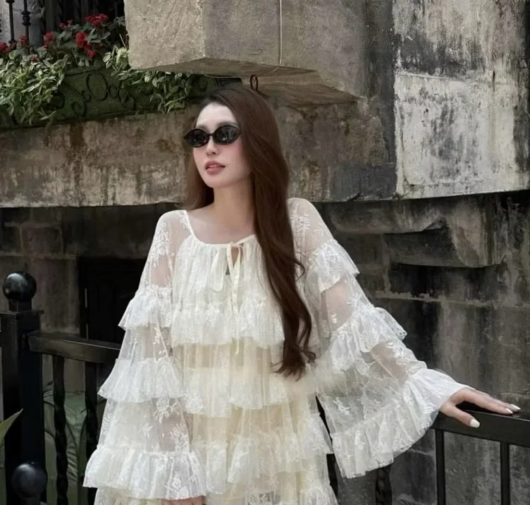 Ảnh 1 của Váy maxi ren trắng nữ tính