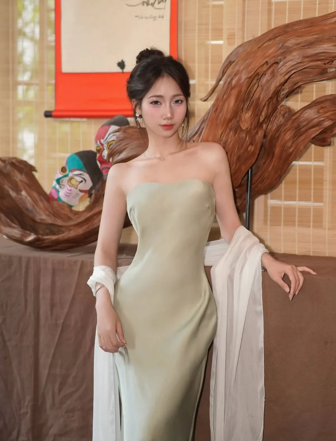 Photo 6 of Váy cúp ngực lụa xanh nhạt nữ