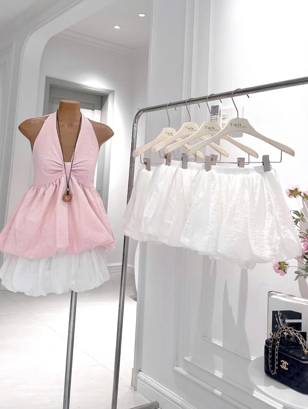 Photo 8 of Set áo yếm caro hồng trắng babydoll nữ