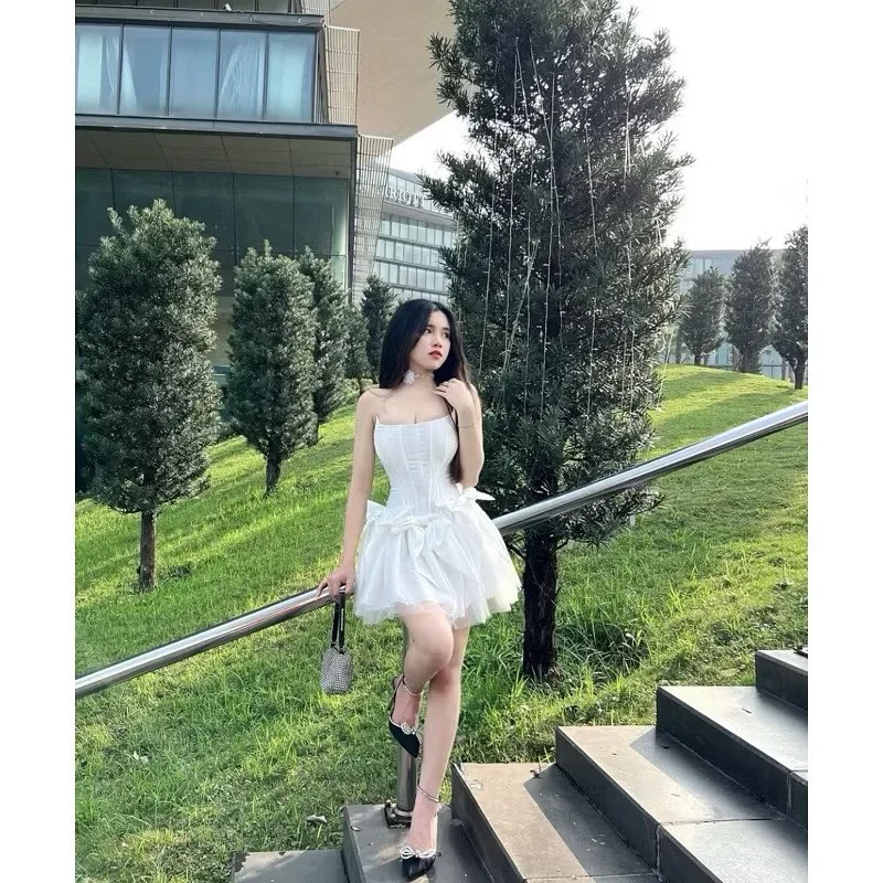 Photo 1 of Đầm trắng cúp ngực ngắn thuê chụp ảnh