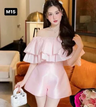 Photo 1 of Set áo trễ vai quần short hồng nữ