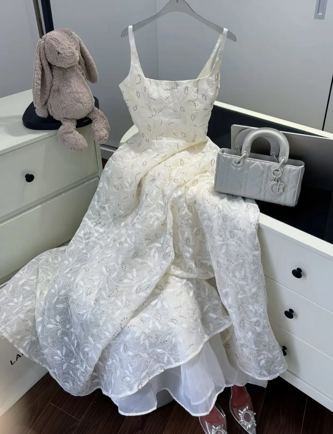Photo 5 of Váy ren trắng maxi dạ hội nữ