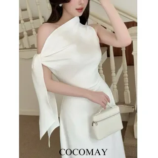 Ảnh 3 của Đầm maxi trắng nơ vai cho thuê