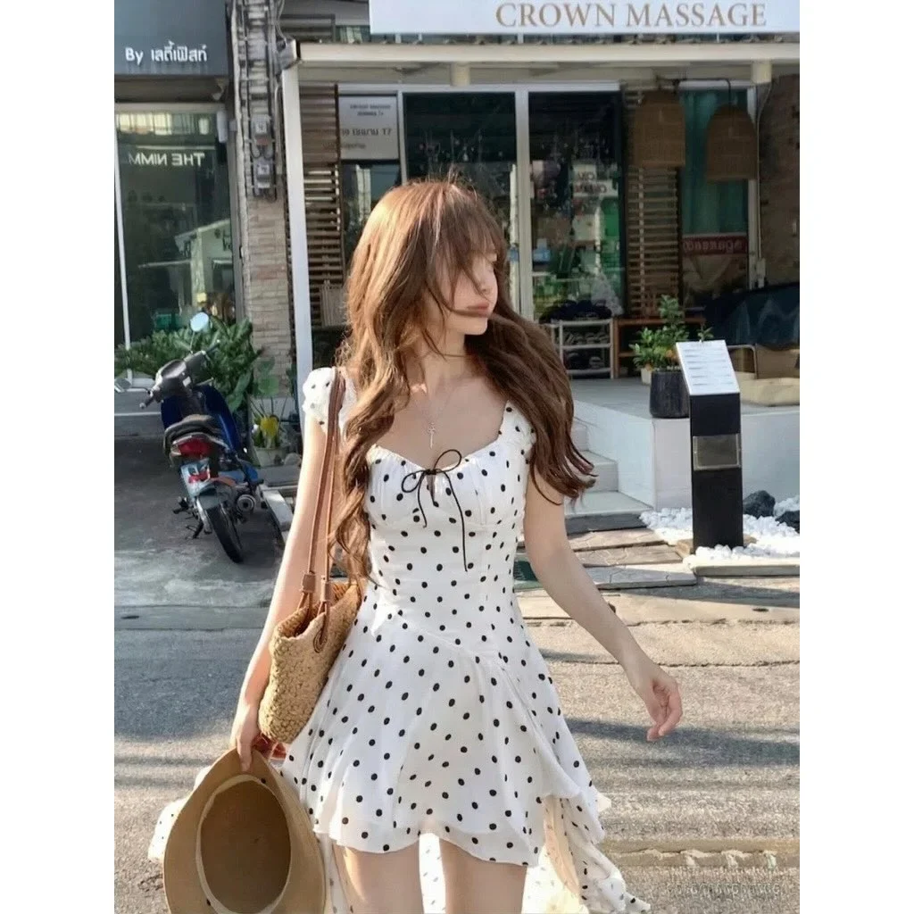Ảnh 3 của Váy maxi chấm bi hở lưng voan trắng