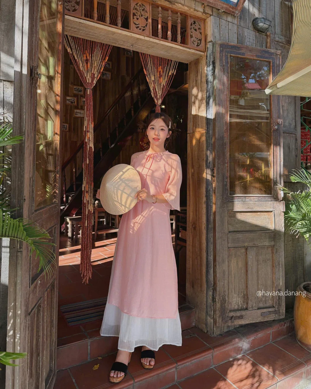 Photo 1 of Áo dài hồng truyền thống nữ cho thuê