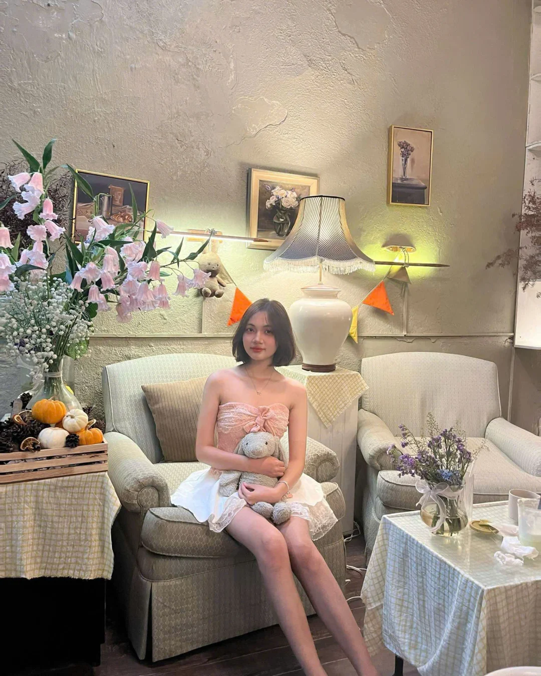 Ảnh 2 của Set váy cúp ngực hồng trắng nữ tính