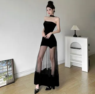 Ảnh 4 của Váy nhung đen cúp ngực đuôi tulle DD20
