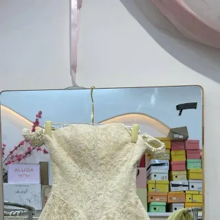 Photo 1 of Áo dài ren kem truyền thống nữ