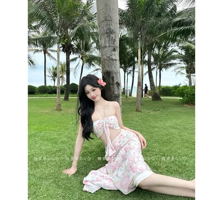 Ảnh 1 của Set váy hoa hai mảnh hồng trắng nữ