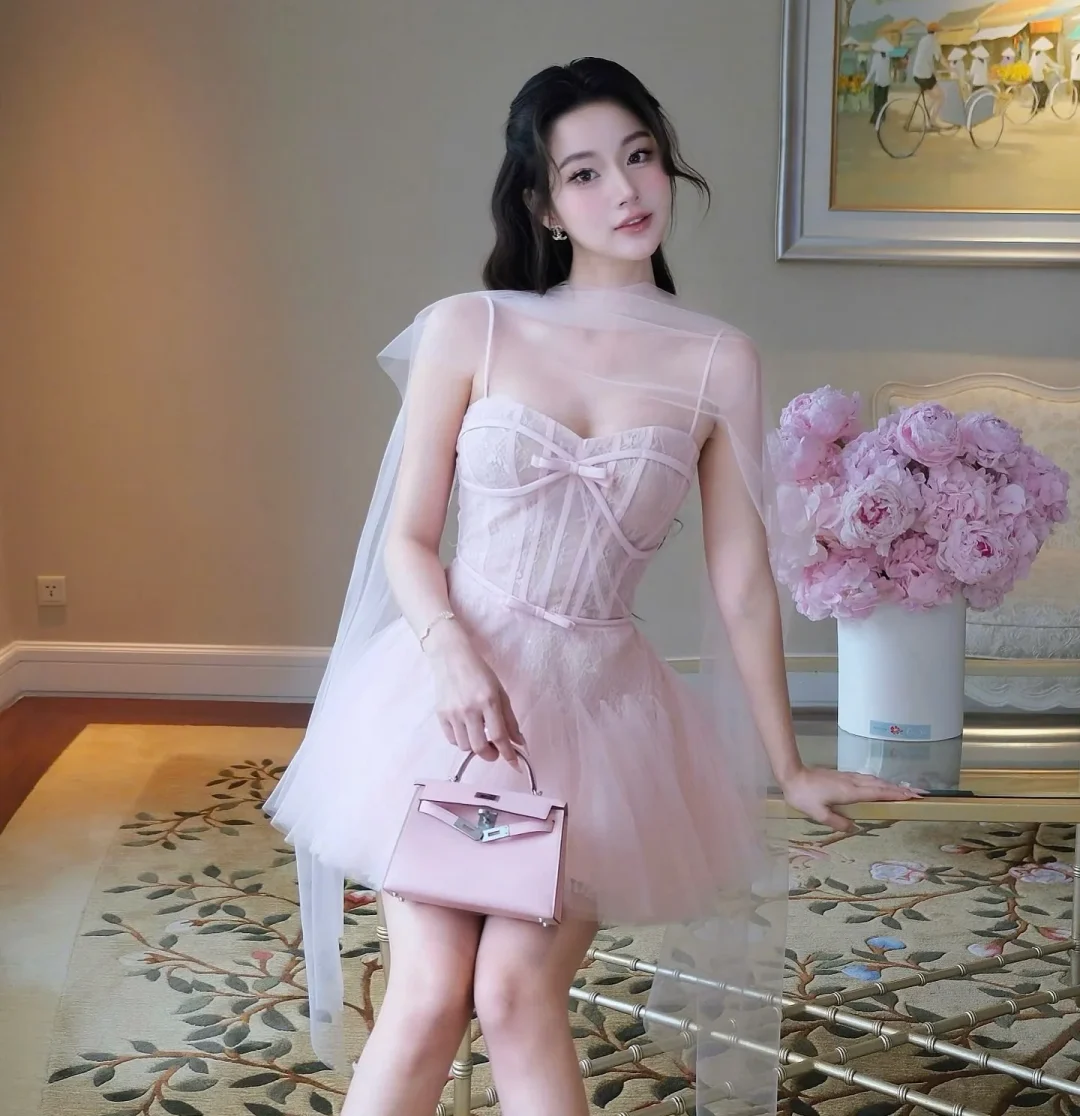 Photo 2 of Váy ren hồng pastel công chúa size S