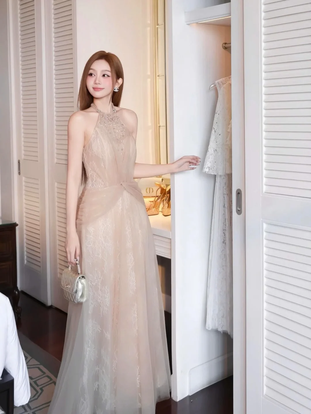 Ảnh 1 của Váy dạ hội ren be size M