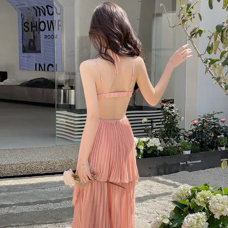 Photo 4 of Váy maxi xếp ly hồng đào cho thuê