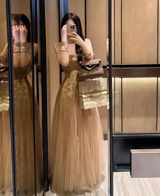 Ảnh 1 của Váy dạ hội ren dài nude size S
