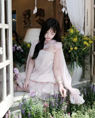 Photo 4 of Set váy ren hồng pastel nữ tính