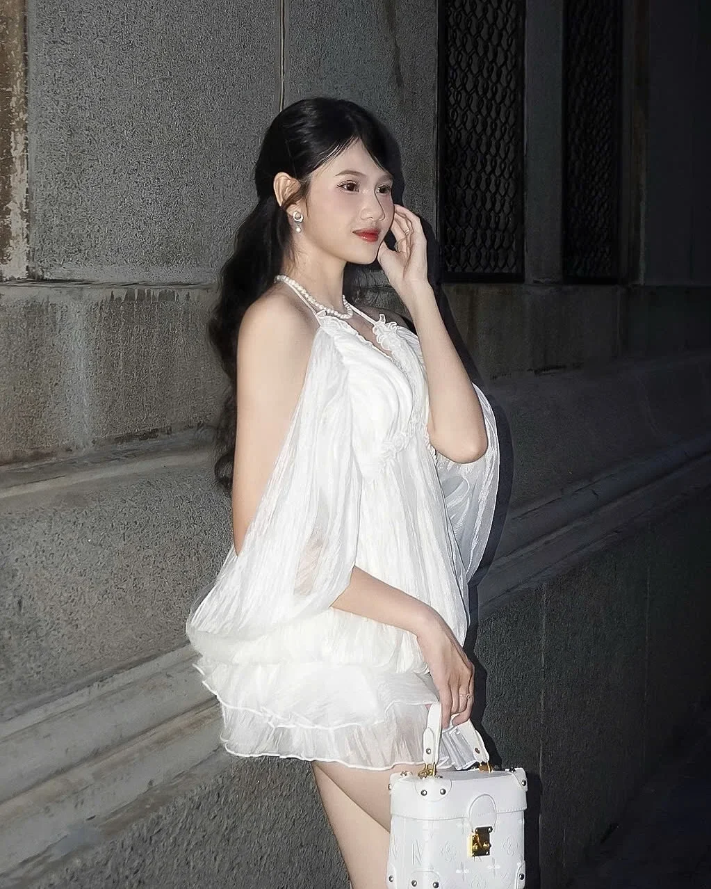 Photo 3 of Set váy trắng bèo nhún voan nữ