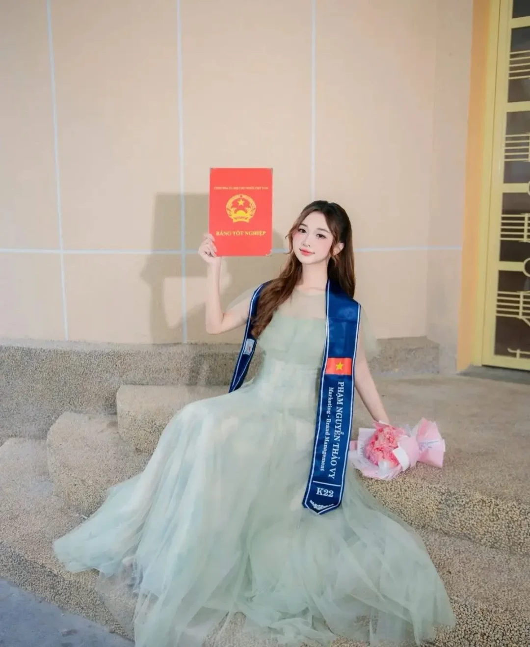 Ảnh 4 của Đầm dạ hội voan xòe xanh nhạt công chúa