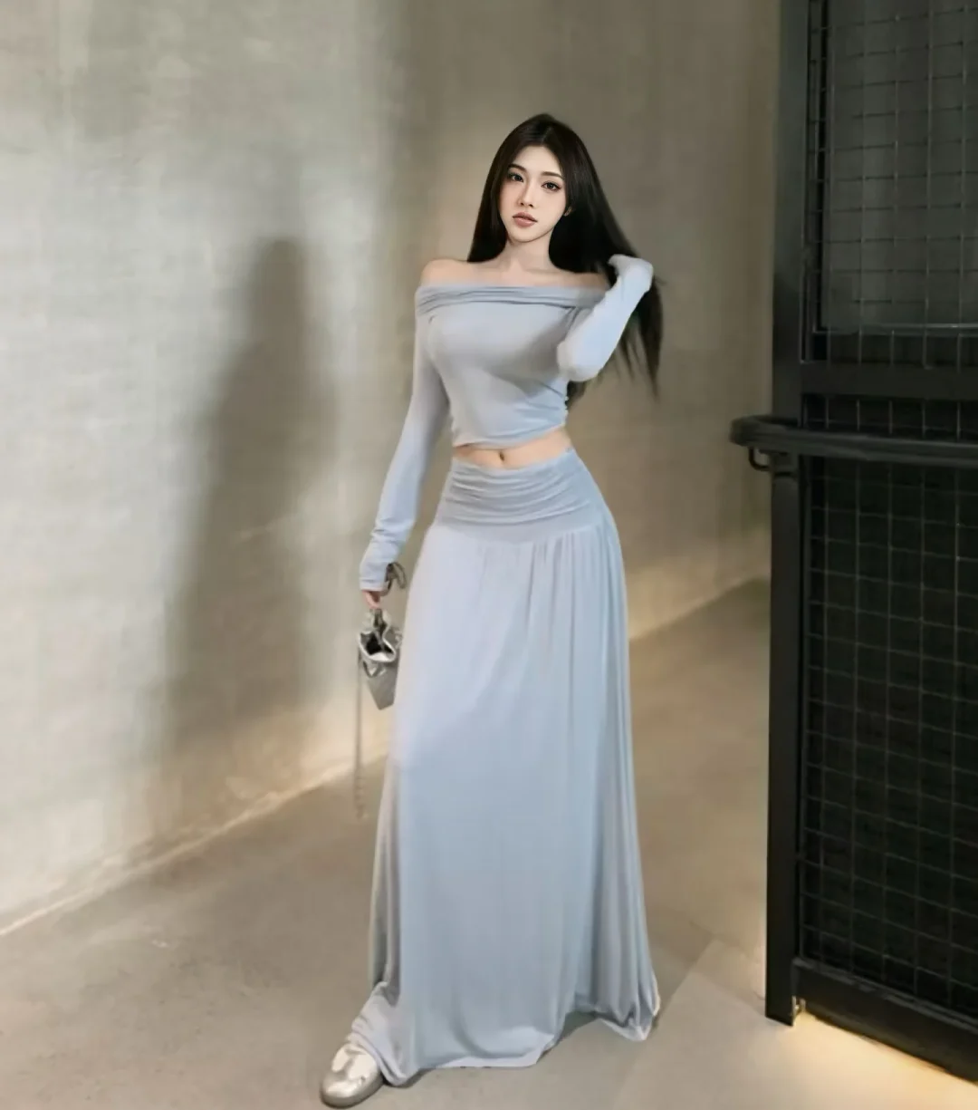 Ảnh 2 của Set áo crop trễ vai chân váy xám nữ
