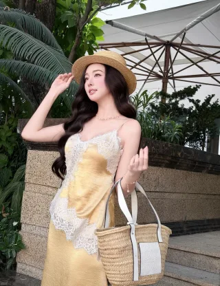 Photo 3 of Váy lụa vàng ren hai dây nữ