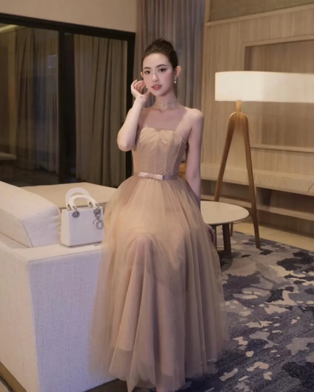 Ảnh 1 của Váy tulle dạ hội be nhạt size M