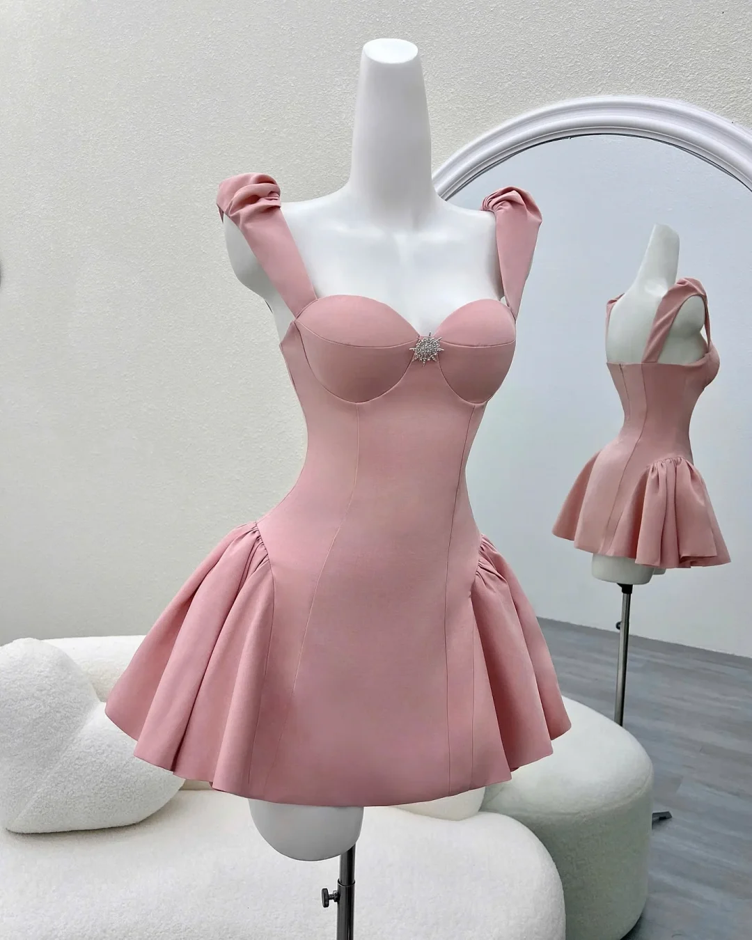 Photo 5 of Váy ngắn dự tiệc hồng pastel size M