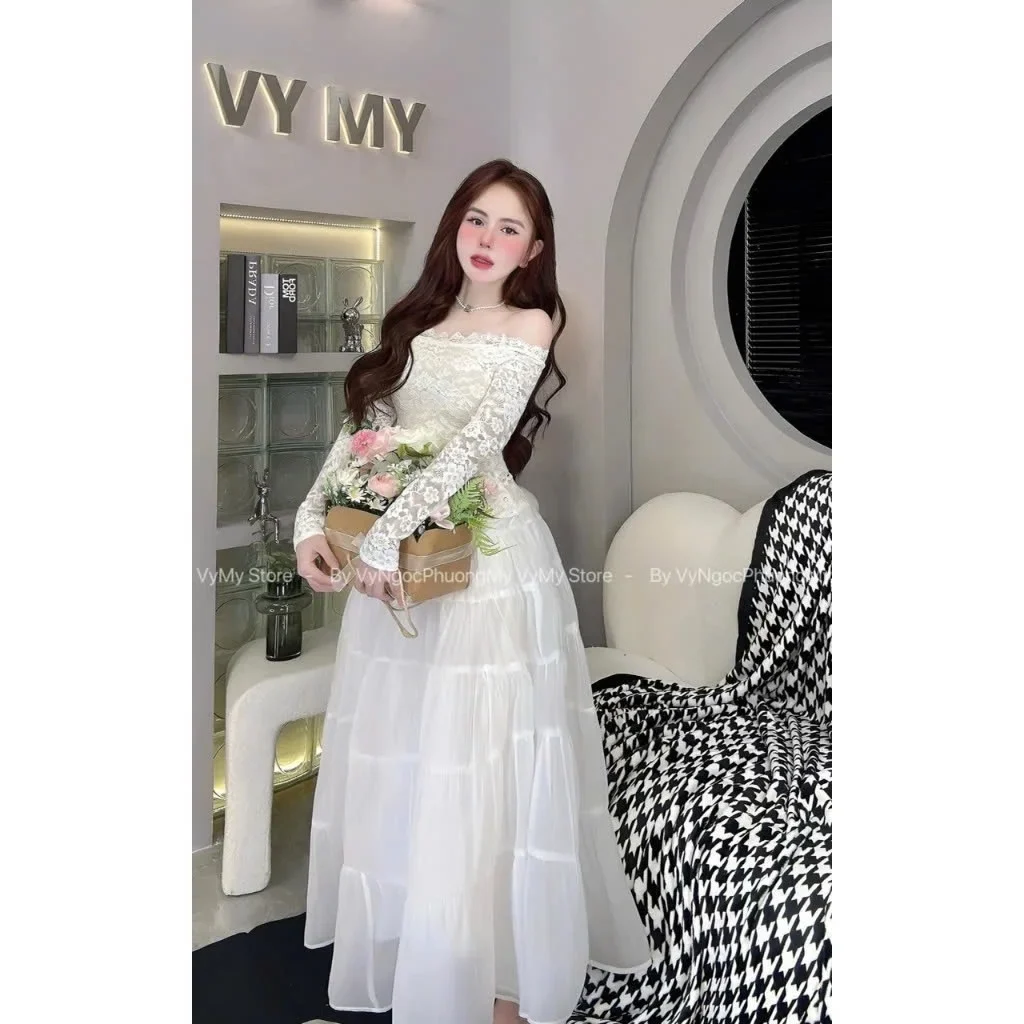 Ảnh 2 của Đầm maxi trắng ren trễ vai nữ