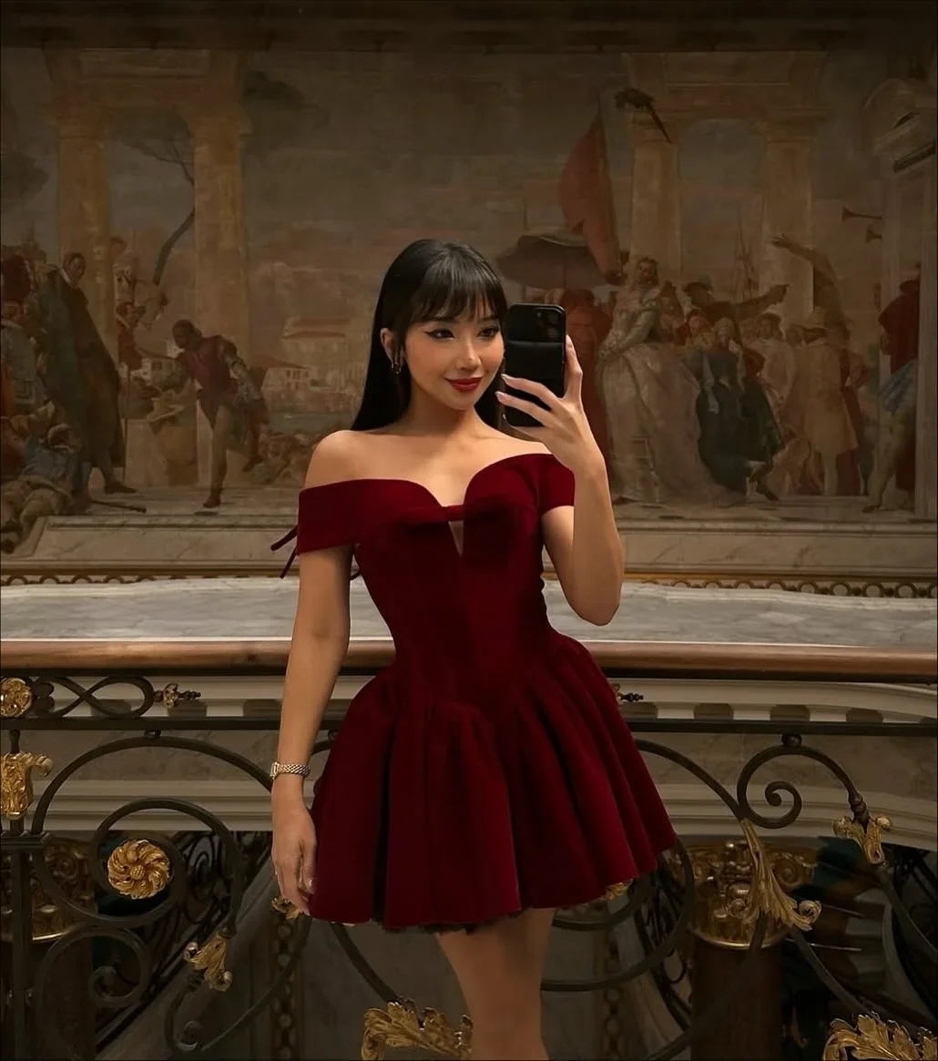 Ảnh 1 của Đầm trễ vai nhung đỏ Jubinstudio size S