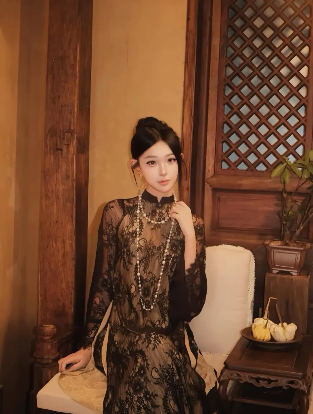 Ảnh 5 của Áo dài ren đen nữ cổ điển
