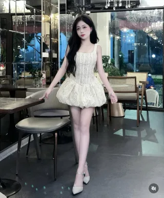 Ảnh 3 của Đầm ren trắng ngắn corset nữ