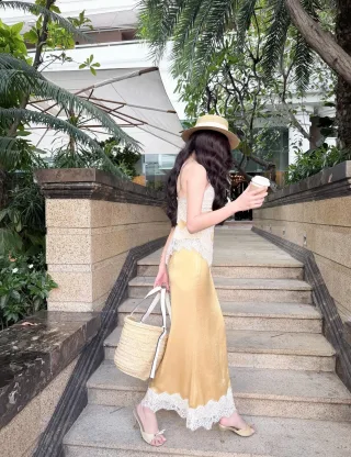Photo 4 of Váy lụa vàng ren hai dây nữ
