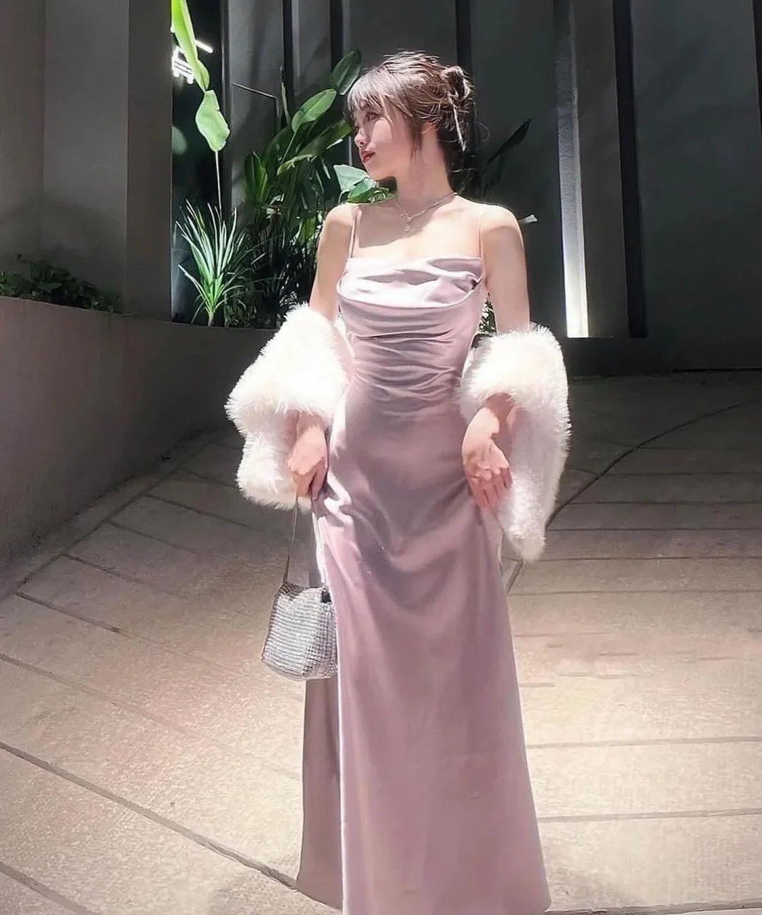 Photo 1 of Váy lụa hồng nude dài nữ sang trọng
