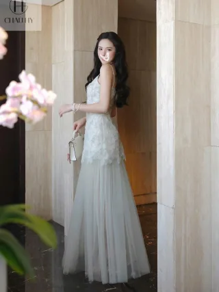 Ảnh 2 của Đầm maxi ren trắng thanh lịch nữ tính