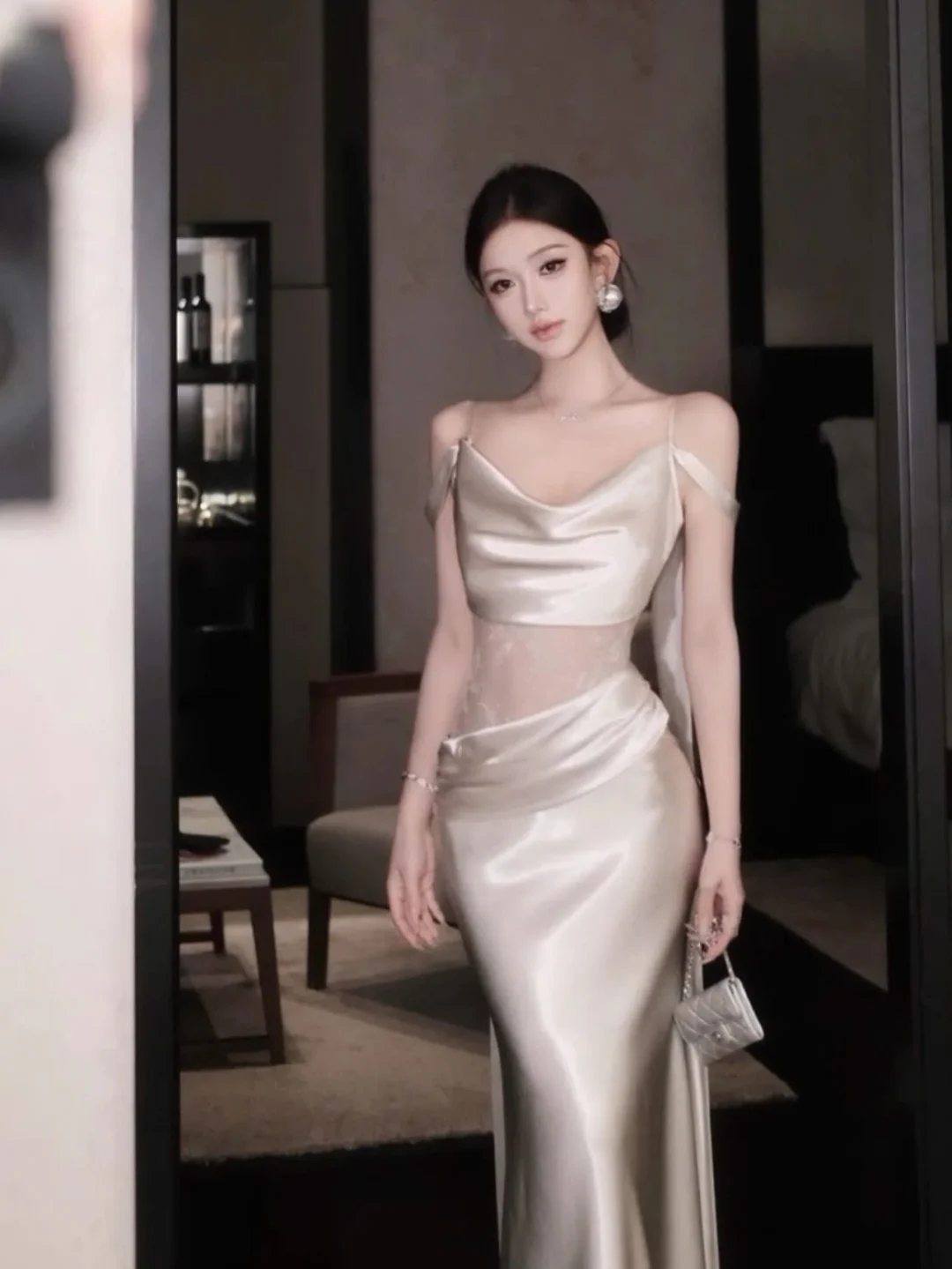 Ảnh 4 của Đầm đuôi cá lụa trắng size M
